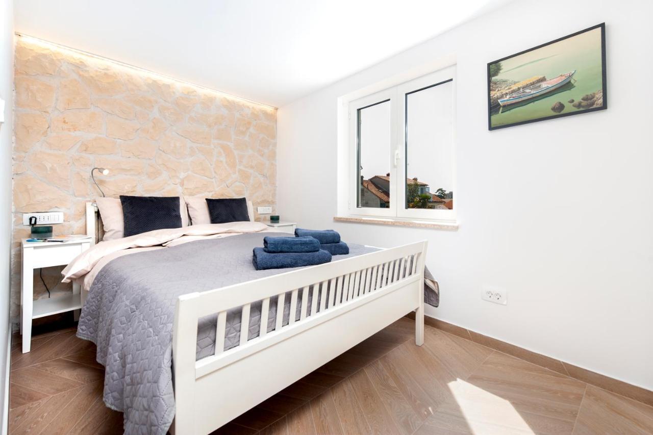 הוילה רוביני Casa Bellavista Sea View מראה חיצוני תמונה
