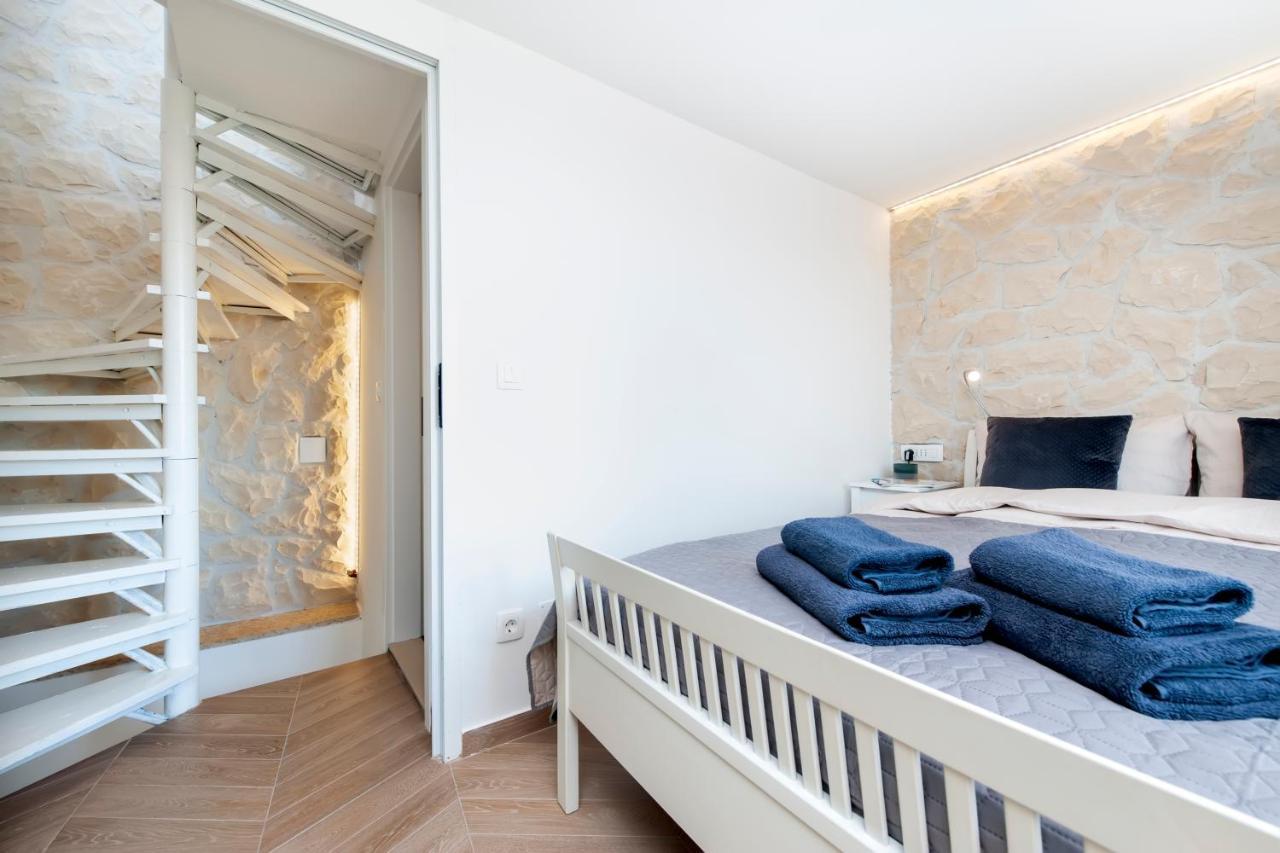 הוילה רוביני Casa Bellavista Sea View מראה חיצוני תמונה